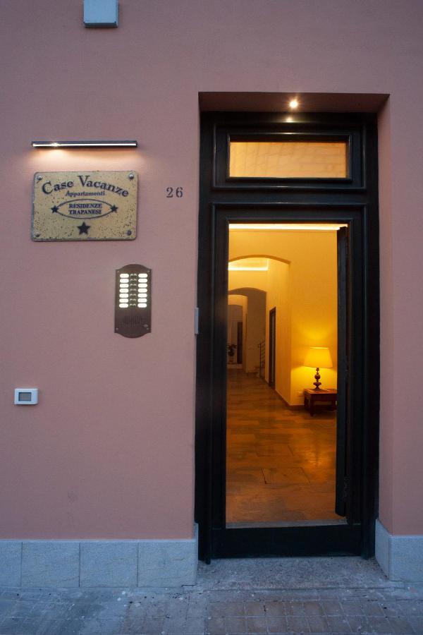Case Vacanze "Residenze Trapanesi" Трапани Екстериор снимка